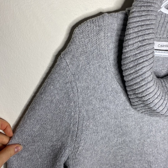 Calvin Klein cowlneck tunic sweater with ombre golden thread pattern size M - Picture 6 of 12